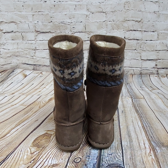 Kids used boots 10in high - Picture 4 of 7